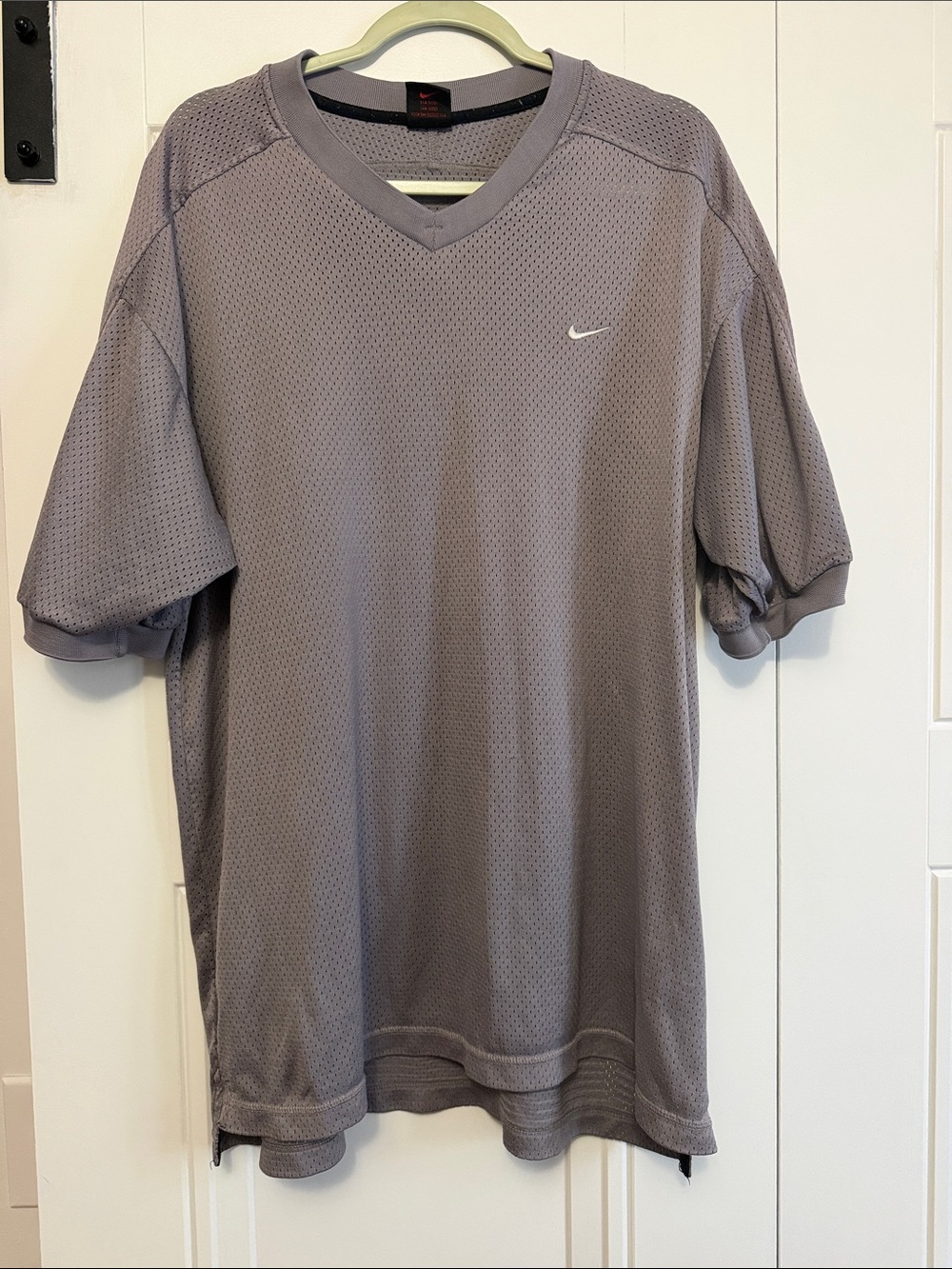 Nike Men’s Light Gray Mesh V-Neck Athletic Jersey